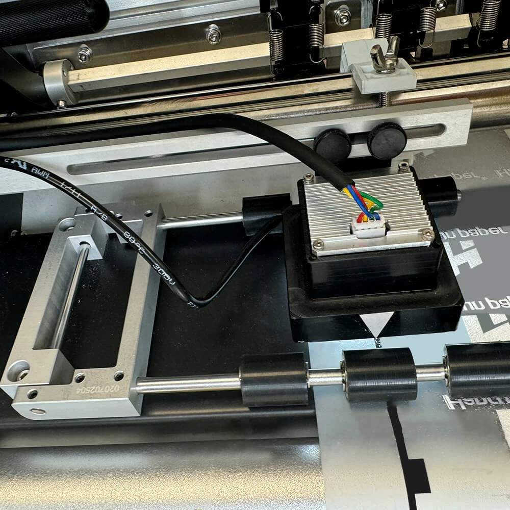 Coupeur automatique C-800 XY